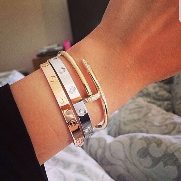 1 Oak Jewelry - 18k Gold Cuff Bracelet Bangle Set